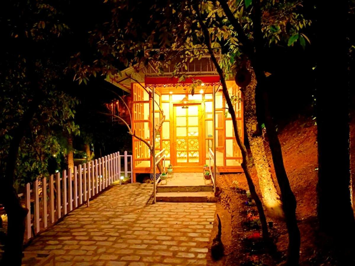 Aamod At Shoghi Luxury Cottage Resort Shimla Ngoại thất bức ảnh