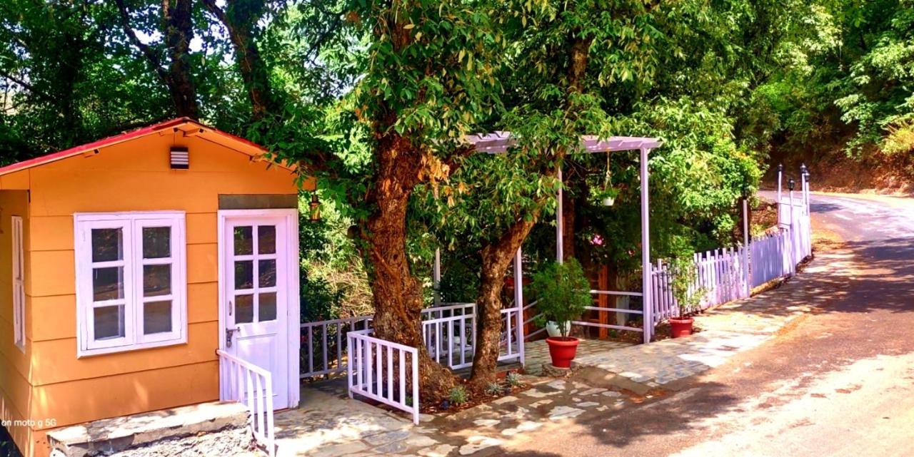 Aamod At Shoghi Luxury Cottage Resort Shimla Ngoại thất bức ảnh