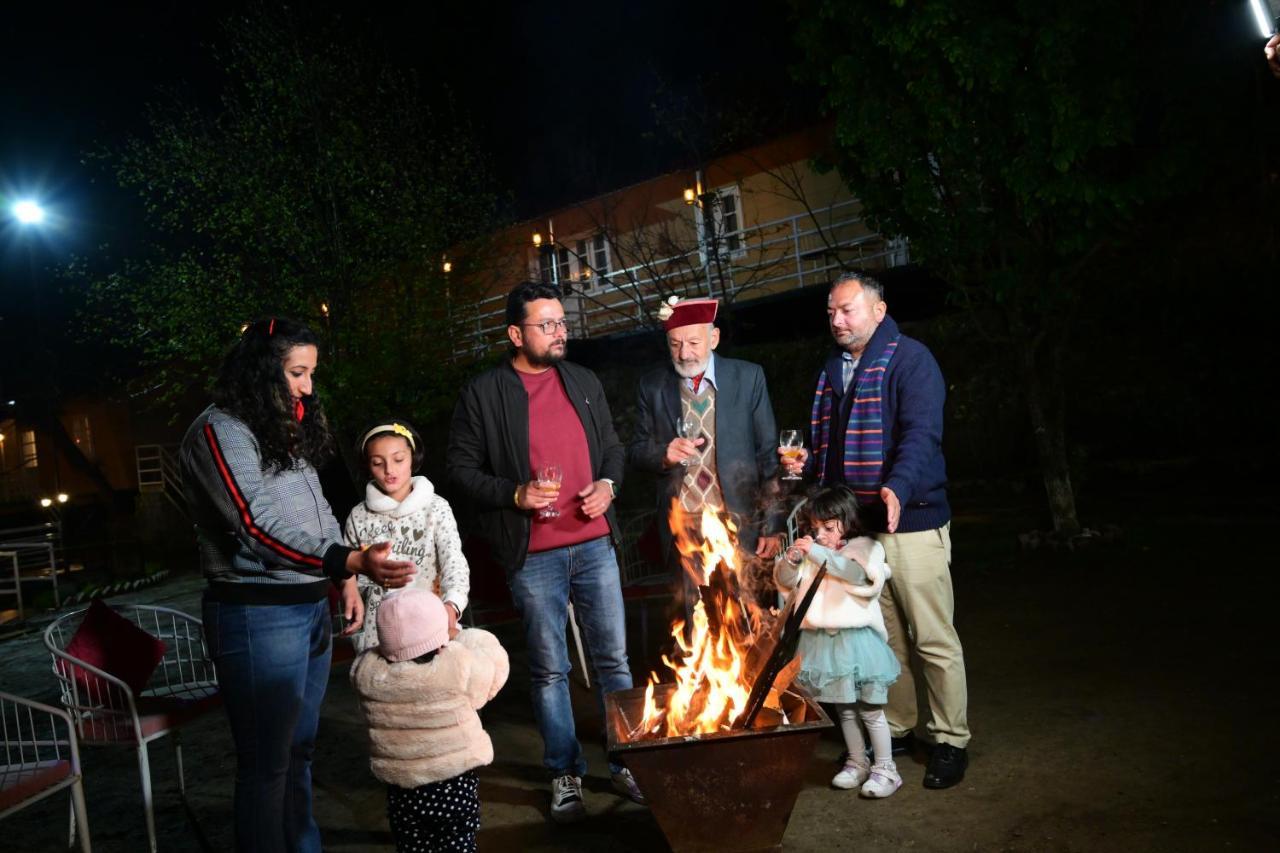 Aamod At Shoghi Luxury Cottage Resort Shimla Ngoại thất bức ảnh